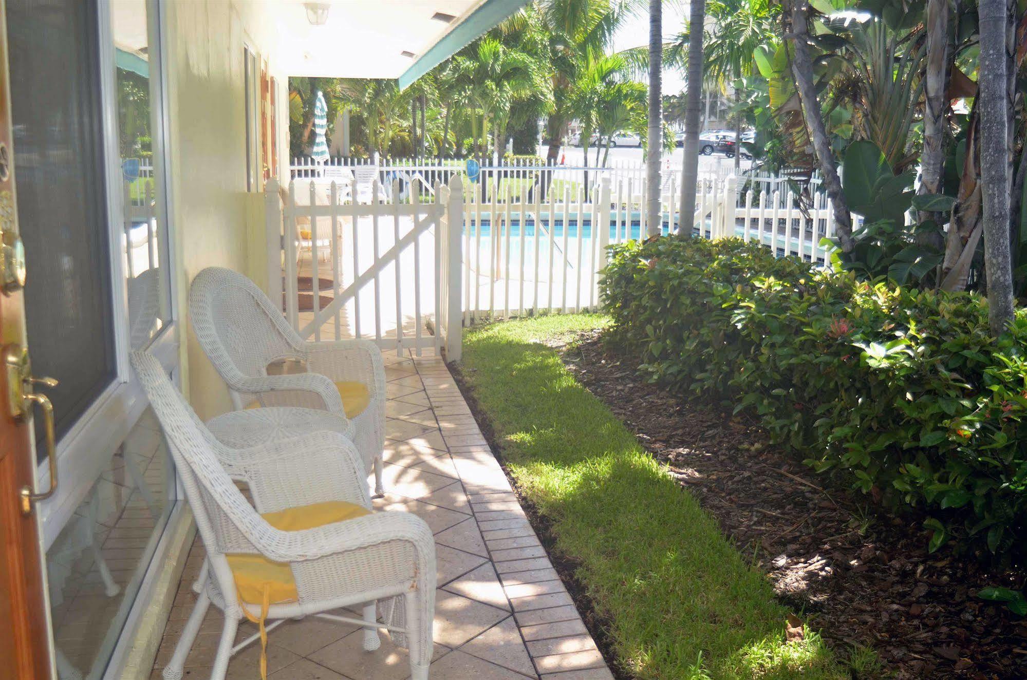 Pineapple Place Pompano Beach Exterior foto
